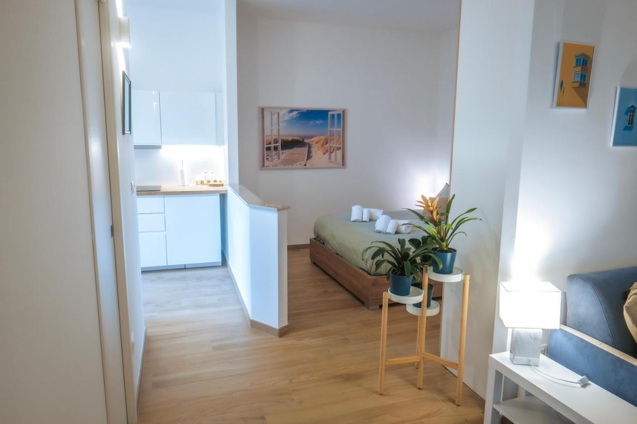 Jlh Aparts - Just Like Home Bari Esterno foto